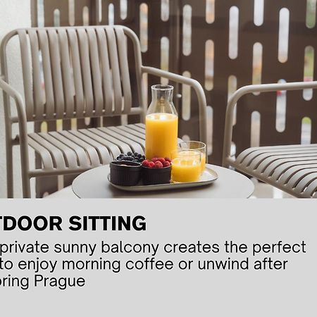 Luxury Sunny Home - Garage Parking, Metro, Balcony, Ps5 With Games Praga Exterior foto