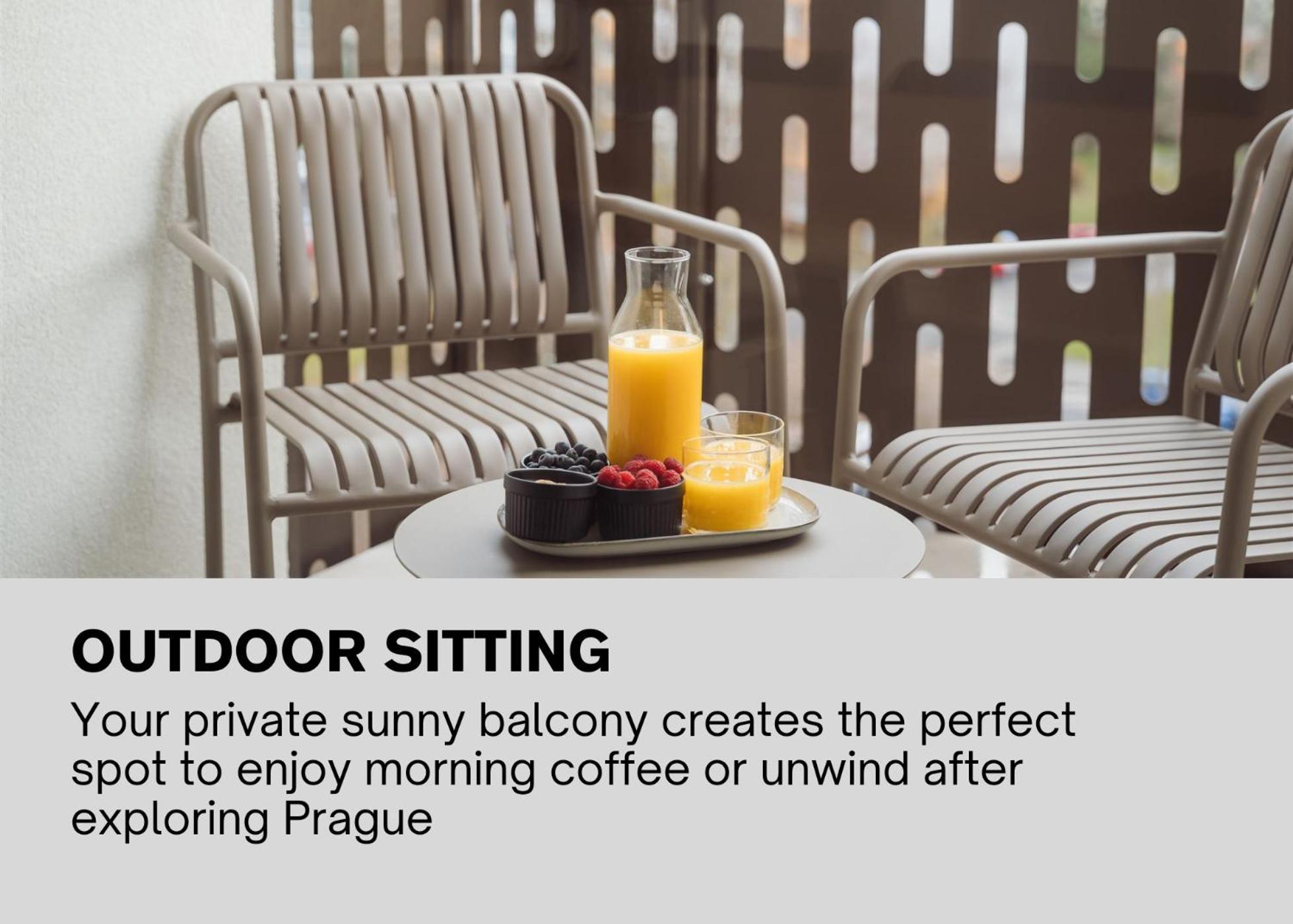 Luxury Sunny Home - Garage Parking, Metro, Balcony, Ps5 With Games Praga Exterior foto